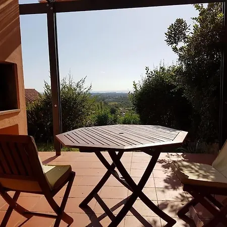 Hébergement de vacances Iris15 *